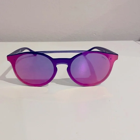 Saraghina | Accessories | Saraghina Sunglasses | Poshmark display picture 1